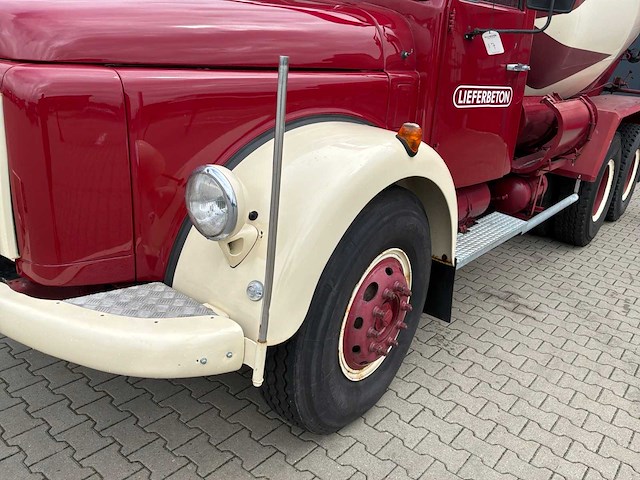 1973 volvo n88 oldtimer betonmengwagen - afbeelding 5 van  16