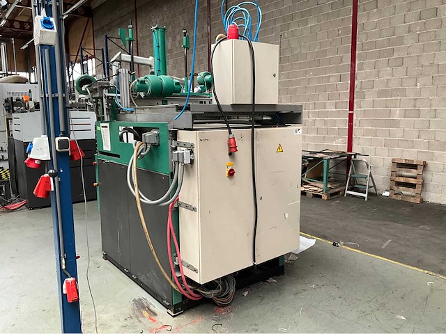 1974 adolf jllig ua 100edb vacuümthermovormmachine - afbeelding 2 van  5