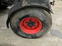 1974 fendt 105 tweewielaangedreven landbouwtractor - afbeelding 11 van  15