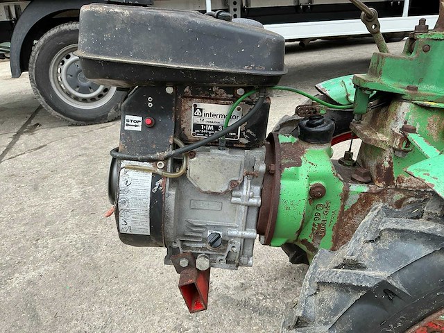 1974 holder e6g straatveegmachine - afbeelding 2 van  12