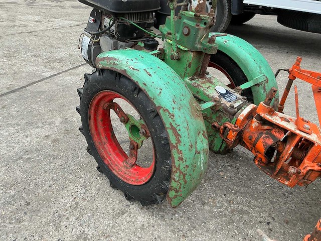 1974 holder e6g straatveegmachine - afbeelding 10 van  12