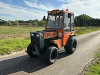 1974 holder p70 smalspoor- en compacttractor