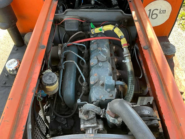 1974 holder p70 smalspoor- en compacttractor - afbeelding 24 van  41