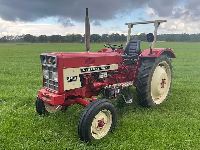 1974 international 383 oldtimer tractor - afbeelding 1 van  14