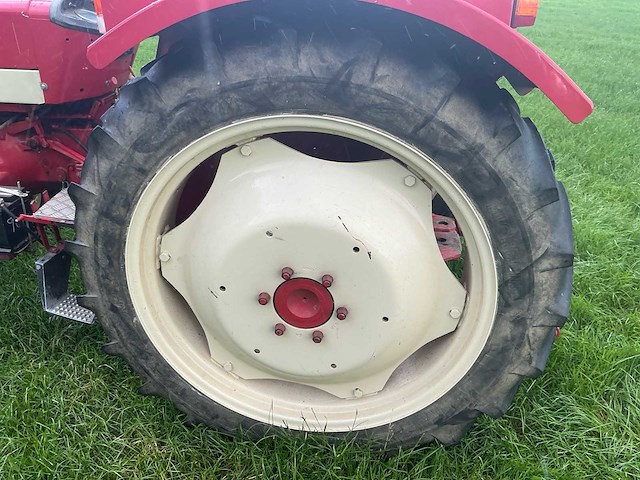 1974 international 383 oldtimer tractor - afbeelding 13 van  14