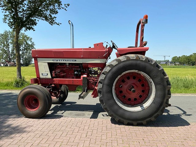 1974 international 966 turbo tweewielaangedreven landbouwtractor - afbeelding 8 van  30