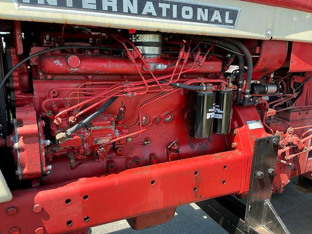 1974 international 966 turbo tweewielaangedreven landbouwtractor - afbeelding 10 van  30