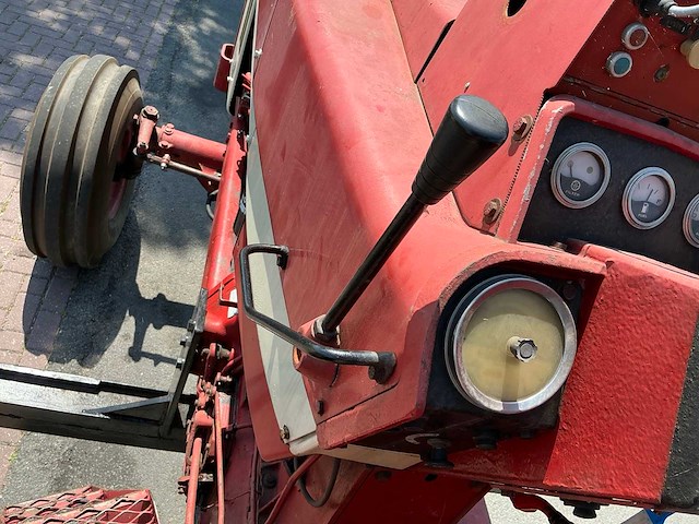 1974 international 966 turbo tweewielaangedreven landbouwtractor - afbeelding 24 van  30
