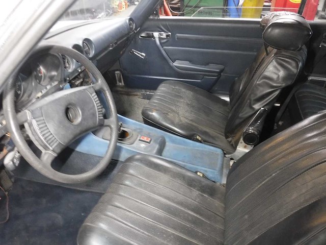 1974 mercedes-benz 350 slc (c107) restoration project | german classic grand tourer - afbeelding 17 van  27