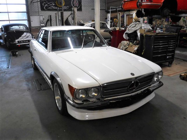 1974 mercedes-benz 350 slc (c107) restoration project | german classic grand tourer - afbeelding 12 van  27