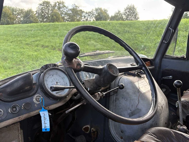 1974 unimog - 421 - oldtimer tractor - afbeelding 26 van  33