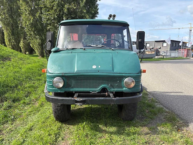 1974 unimog - 421 - oldtimer tractor - afbeelding 2 van  33