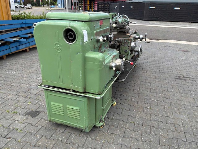 1974 v/o stankoimport 1k625 conventionele centerdraaibank - afbeelding 2 van  4