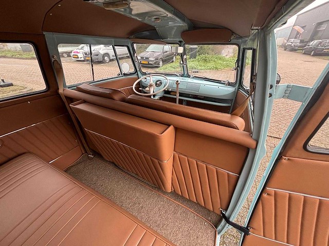 1974 volkswagen t1 kombi | classic vw bus - afbeelding 32 van  36