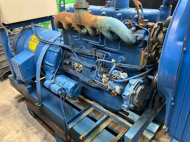 1974 white d298er noodstroomaggregaat - afbeelding 4 van  8