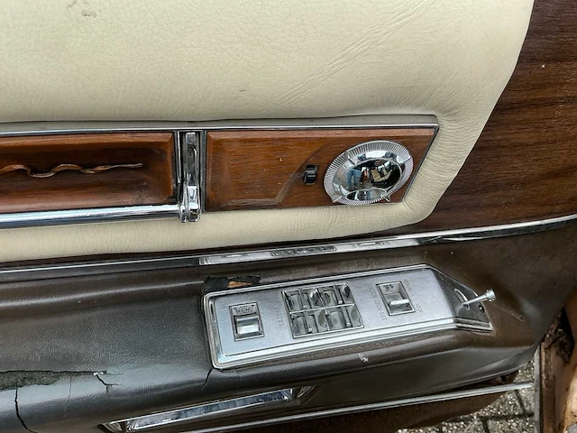 1975 - cadillac - fleetwood - station personenauto - afbeelding 20 van  40