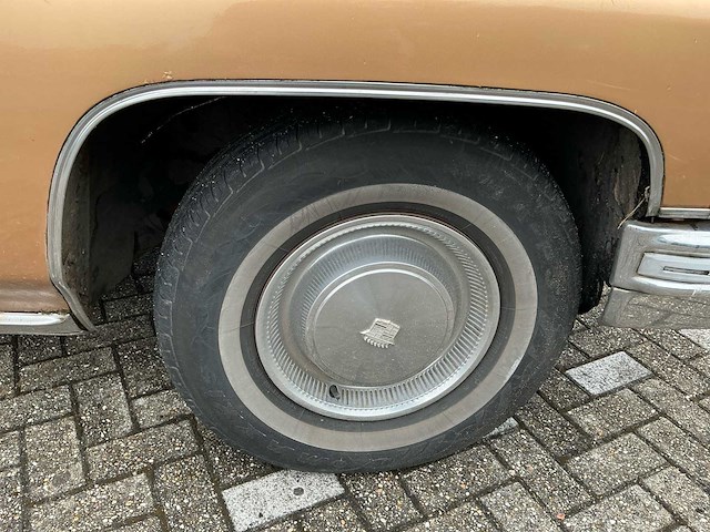 1975 cadillac fleetwood station personenauto - afbeelding 13 van  40
