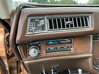 1975 cadillac fleetwood station personenauto - afbeelding 24 van  40