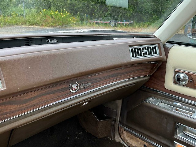 1975 cadillac fleetwood station personenauto - afbeelding 26 van  40
