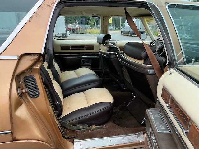 1975 cadillac fleetwood station personenauto - afbeelding 29 van  40