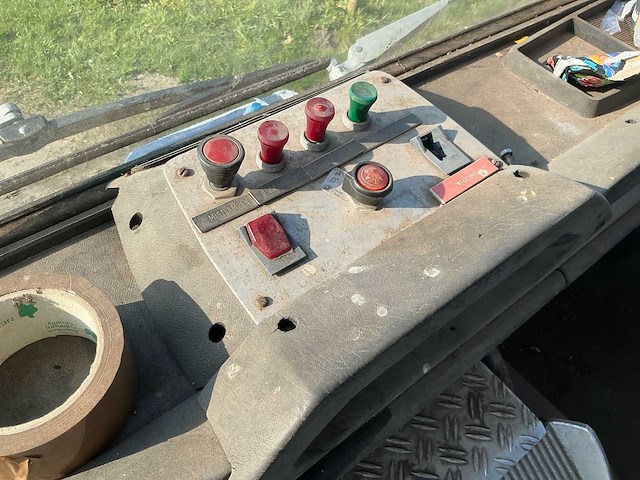 1975 daf fa1600dt vrachtwagen / landbouwvoertuig - afbeelding 12 van  19