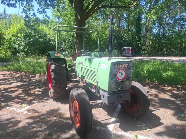 1975 fendt farmer 4s turbomatic tweewielaangedreven landbouwtractor - afbeelding 12 van  21