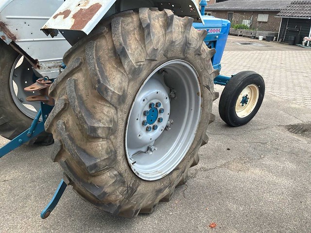 1975 ford tweewielaangedreven landbouwtractor - afbeelding 3 van  23