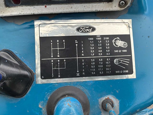 1975 ford tweewielaangedreven landbouwtractor - afbeelding 8 van  23