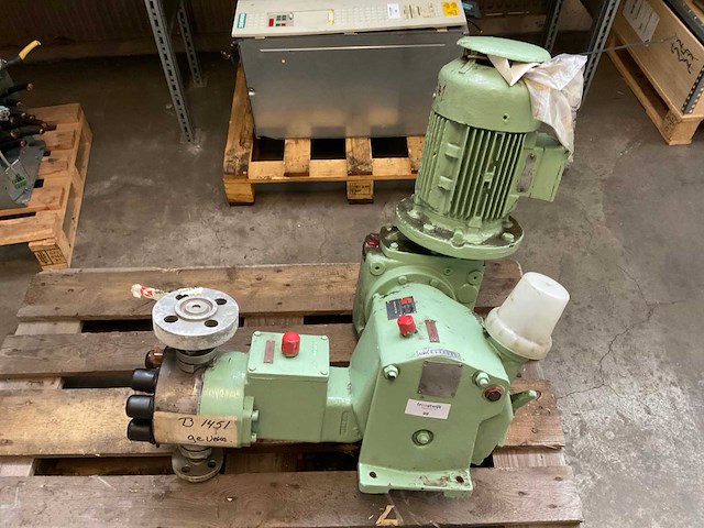 1975 lewa hm1 hogedruk plunjer-/membraandoseerpomp - afbeelding 1 van  5