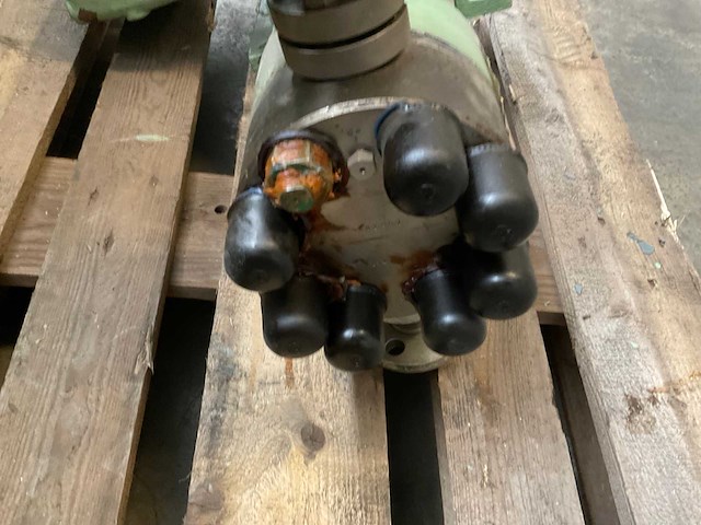 1975 lewa hm1 hogedruk plunjer-/membraandoseerpomp - afbeelding 2 van  3