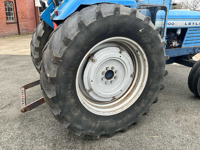 1975 leyland 2100 tweewielaangedreven landbouwtractor - afbeelding 18 van  23