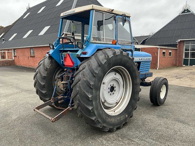 1975 leyland 2100 tweewielaangedreven landbouwtractor - afbeelding 21 van  23