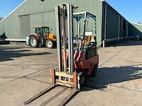 1975 linde h15t vorkheftruck - afbeelding 1 van  12