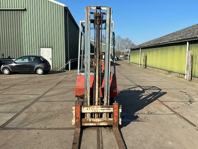 1975 linde h15t vorkheftruck - afbeelding 2 van  12