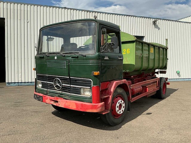 1975 mercedes-benz lp 1319 4x2 met meiller pk 7055 afzetcontainersysteem - afbeelding 12 van  25