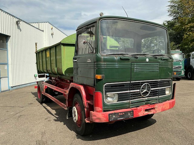 1975 mercedes-benz lp 1319 4x2 met meiller pk 7055 afzetcontainersysteem - afbeelding 16 van  22