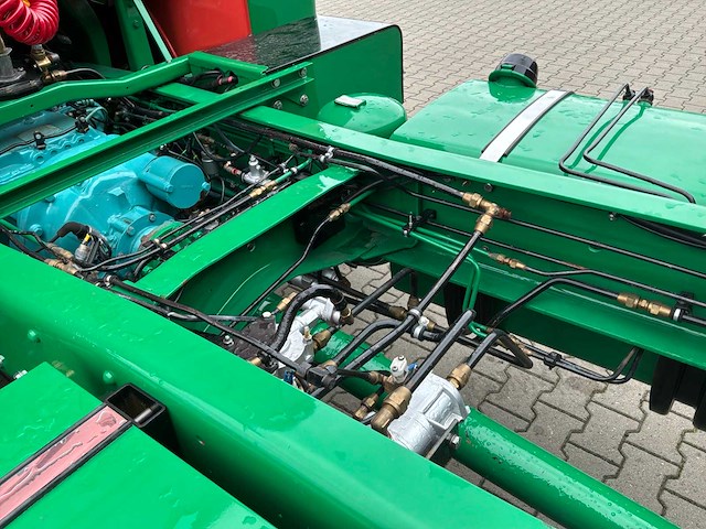 1975 scania 140 super oldtimer vrachtwagen - afbeelding 2 van  25