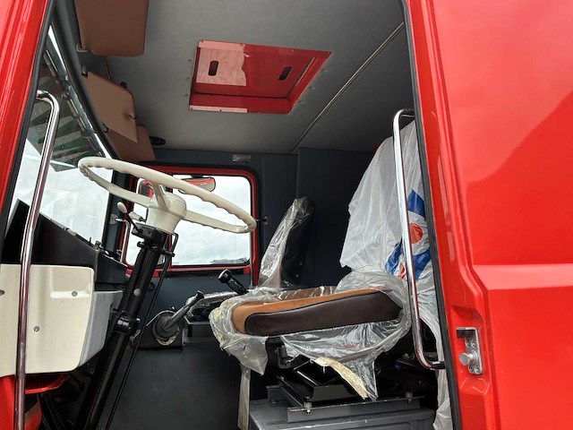 1975 scania 140 super oldtimer vrachtwagen - afbeelding 7 van  25