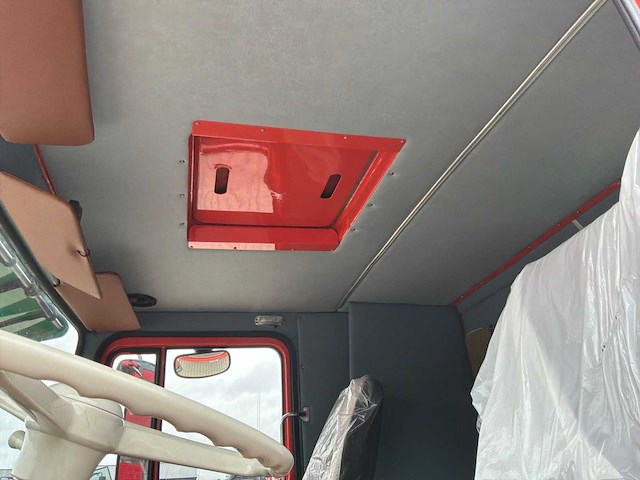 1975 scania 140 super oldtimer vrachtwagen - afbeelding 8 van  25