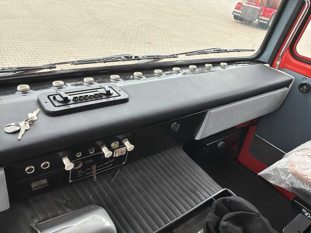 1975 scania 140 super oldtimer vrachtwagen - afbeelding 11 van  25