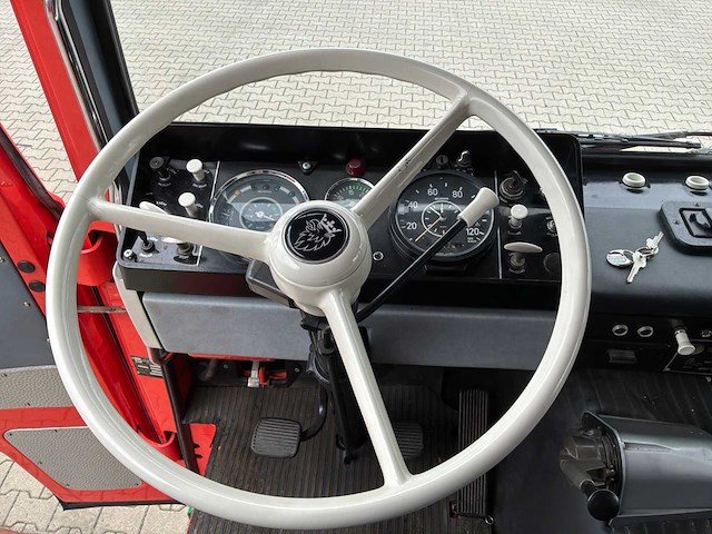 1975 scania 140 super oldtimer vrachtwagen - afbeelding 15 van  25