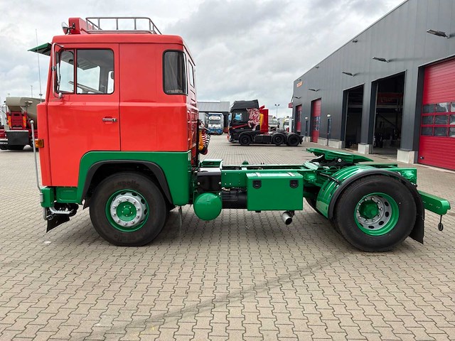 1975 scania 140 super oldtimer vrachtwagen - afbeelding 24 van  25
