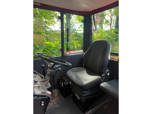1975 steyr 1400 vierwielaangedreven landbouwtractor - afbeelding 10 van  11