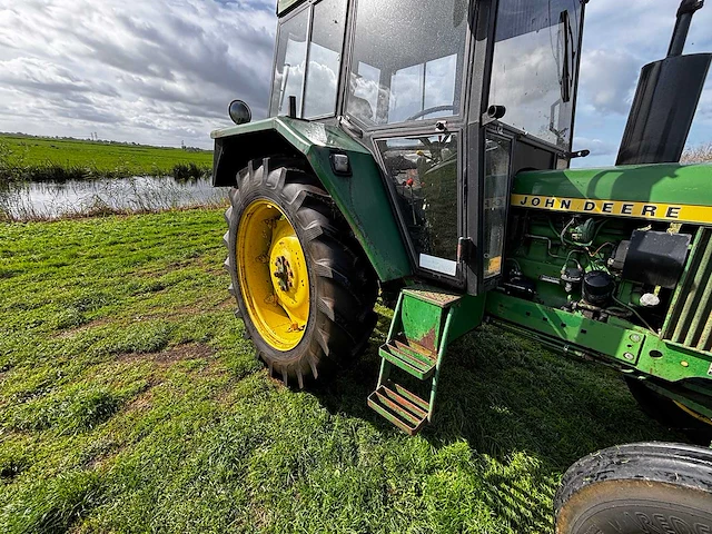 1976 - john deere - 2130 - 2-wheel drive tractor - afbeelding 11 van  22