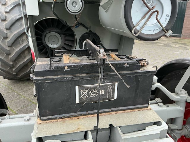 1976 deutz d 80 06 z tweewielaangedreven landbouwtractor - afbeelding 23 van  24