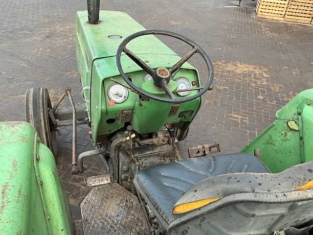 1976 fendt farmer 102 s tweewielaangedreven landbouwtractor - afbeelding 2 van  18
