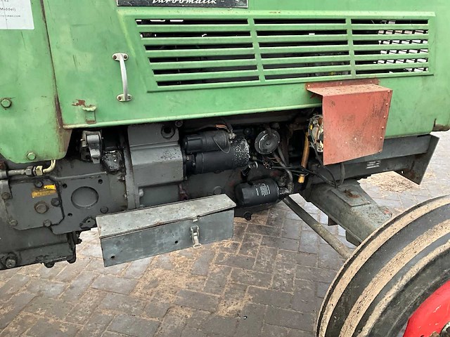 1976 fendt farmer 102 s tweewielaangedreven landbouwtractor - afbeelding 9 van  18