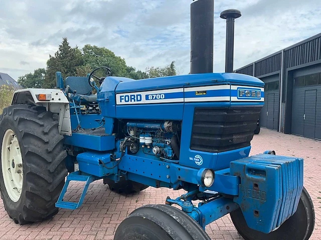 1976 ford 8700 oldtimer tractor - afbeelding 11 van  33