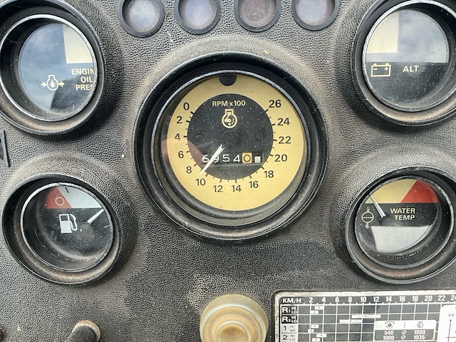 1976 ford 8700 oldtimer tractor - afbeelding 26 van  33