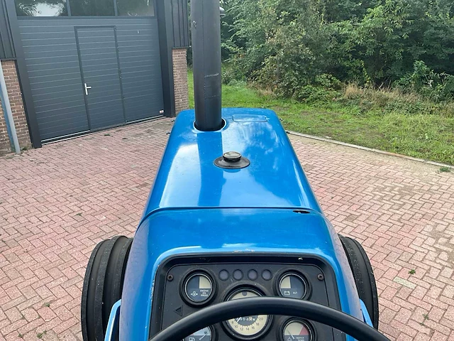 1976 ford 8700 oldtimer tractor - afbeelding 22 van  33